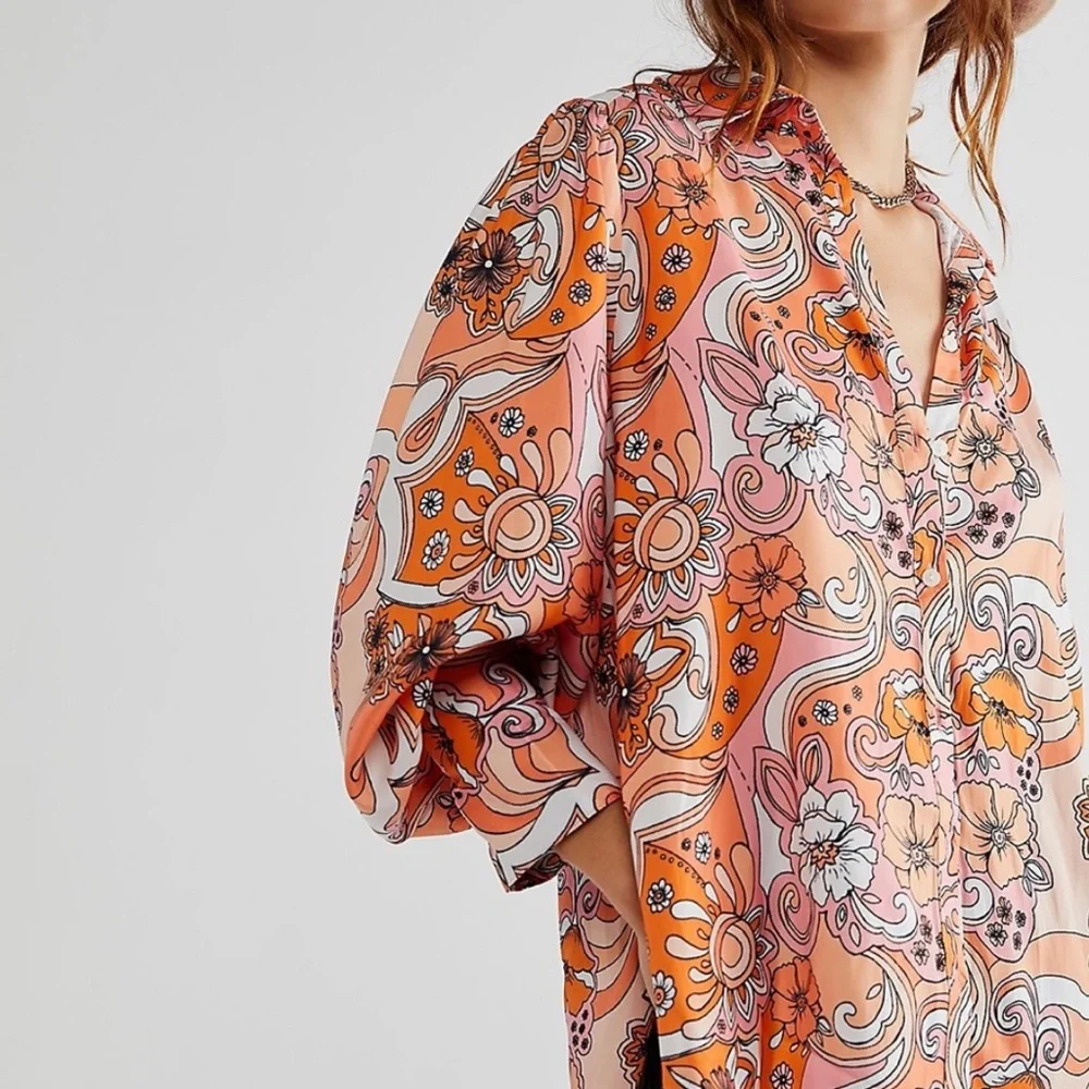 Free People Serena Printed Button Down Silky Floral Boho 70’s Top Blouse Shirt - Picture 2 of 13